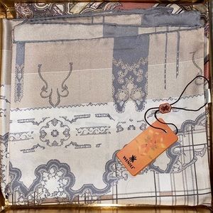 WENSLI  silk scarf in box